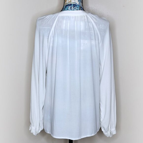 OLD NAVY Split-Neck Long-Sleeve Drapey Button Up Blouse Crepe Top Sea Salt Sz M - Picture 3 of 8